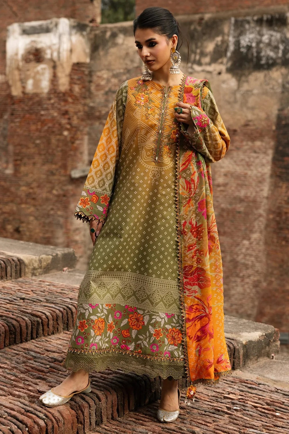 LF-D359 Digital Printed Lawn Suit 3pc With Lawn Digital Printed Dupatta