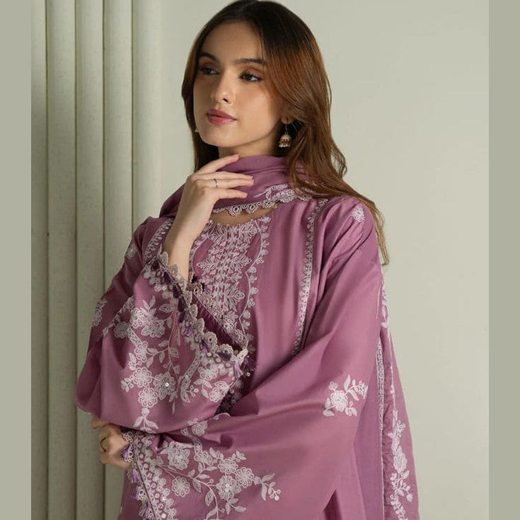 LF-CS900 Unstitched Heavy Embroidered Lawn Suit With Embroidered Lawn Dupatta