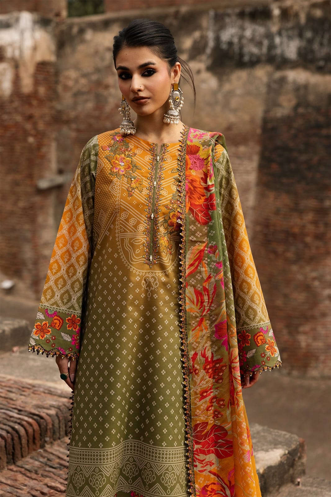LF-D359 Digital Printed Lawn Suit 3pc With Lawn Digital Printed Dupatta
