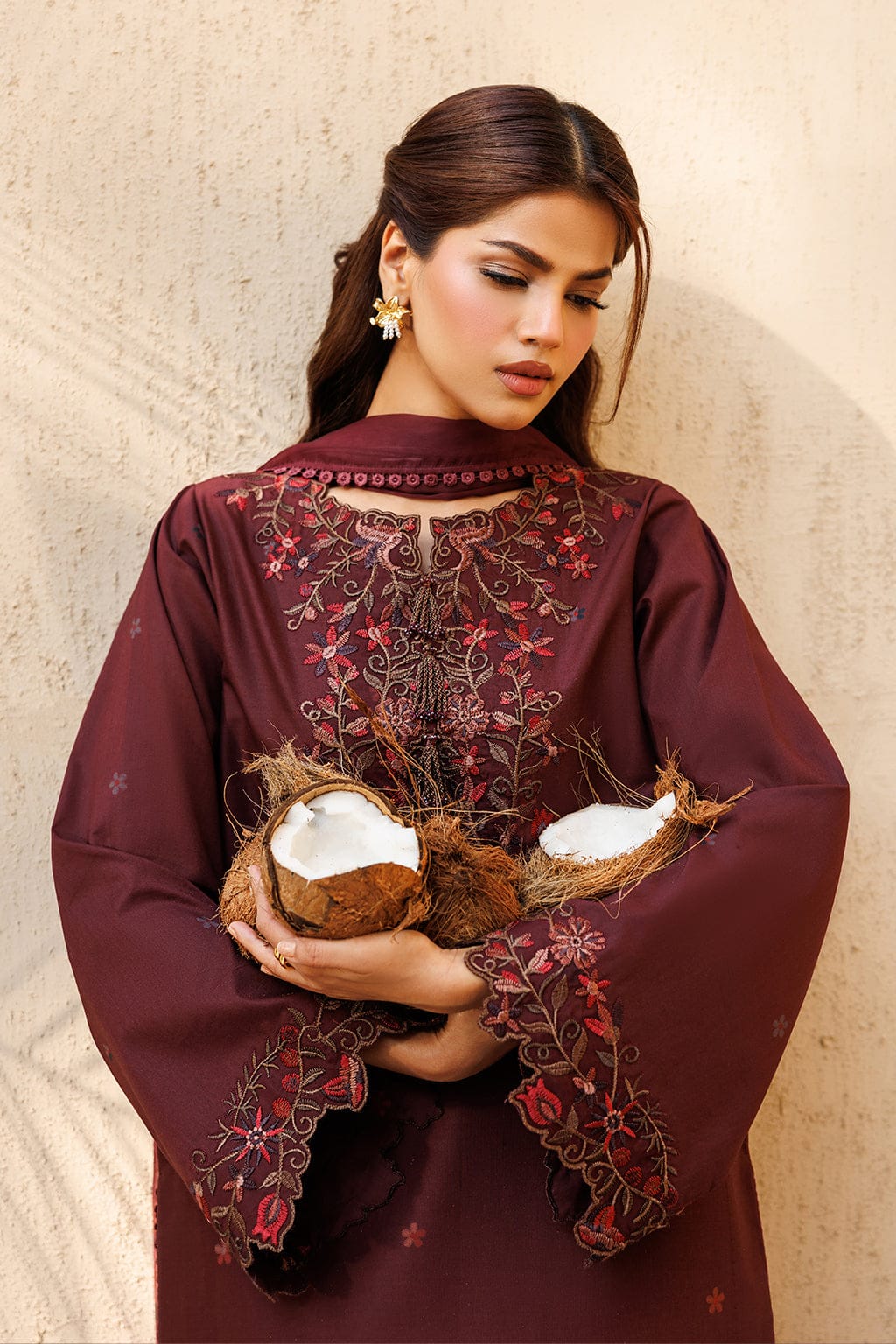 LF-IZ236 Neckline & Sleeves Embroidered Digital Printed Lawn Suit 3pc With Monar Digital Printed Dupatta