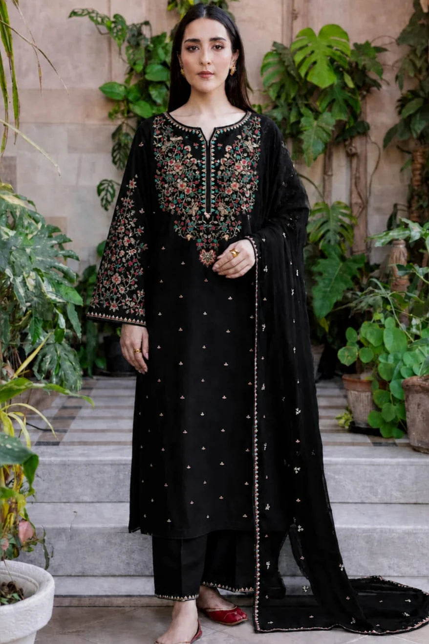 LF-BT2800 HIGHLY RECOMMENDED Unstitched Fully Embroidered Lawn Suit With Embroidered Bamber Chiffon Dupatta