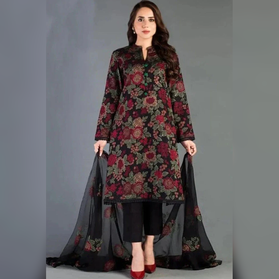 LF-BR345 Lawn Unstitched Embroidered 3pc Suit With Embroidered Chiffon Dupatta