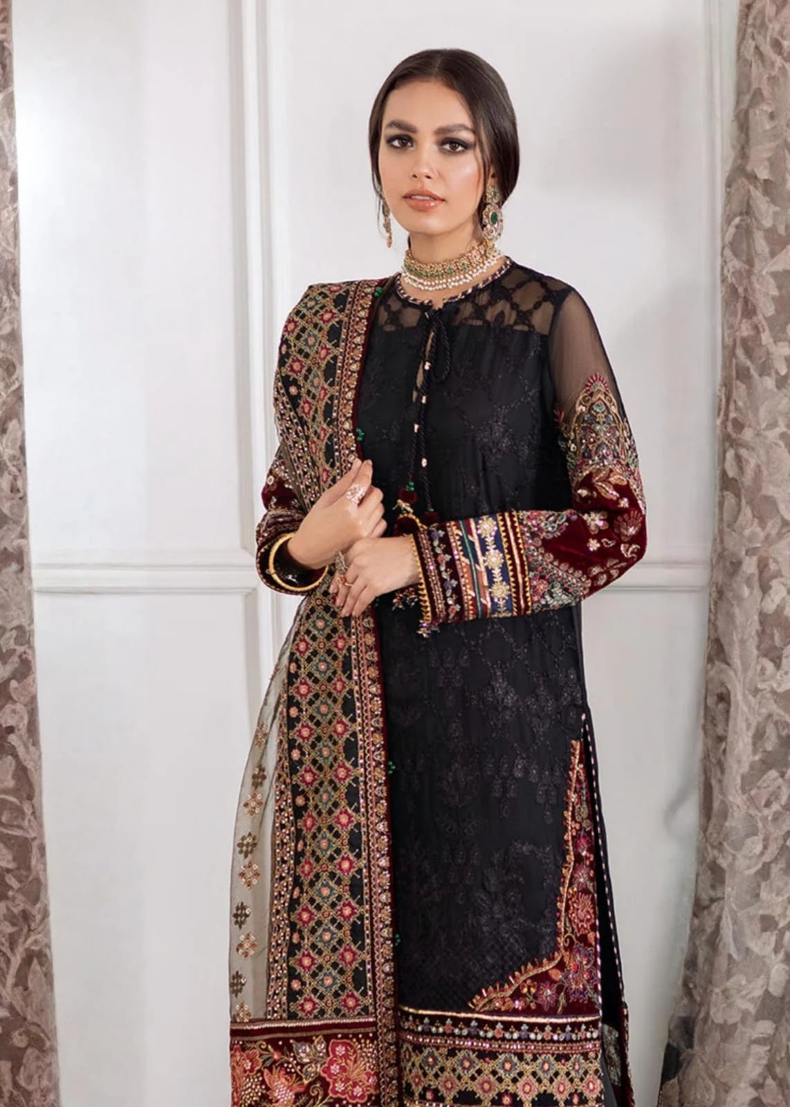 LF-BQ14 Lawn Unstitched Embroidered 3pc Suit With Organza Embroidered Dupatta