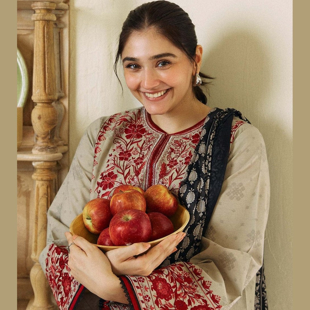 SR-ZS57 Unstitched Fully Embroided Lawn Suit With Cotton Lawn Dupatta