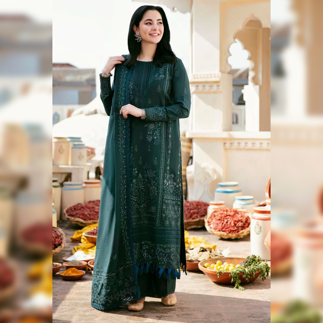 LF-MB935 Unstitched Fully Embroidered Lawn Suit Embroidered Lawn Dupatta