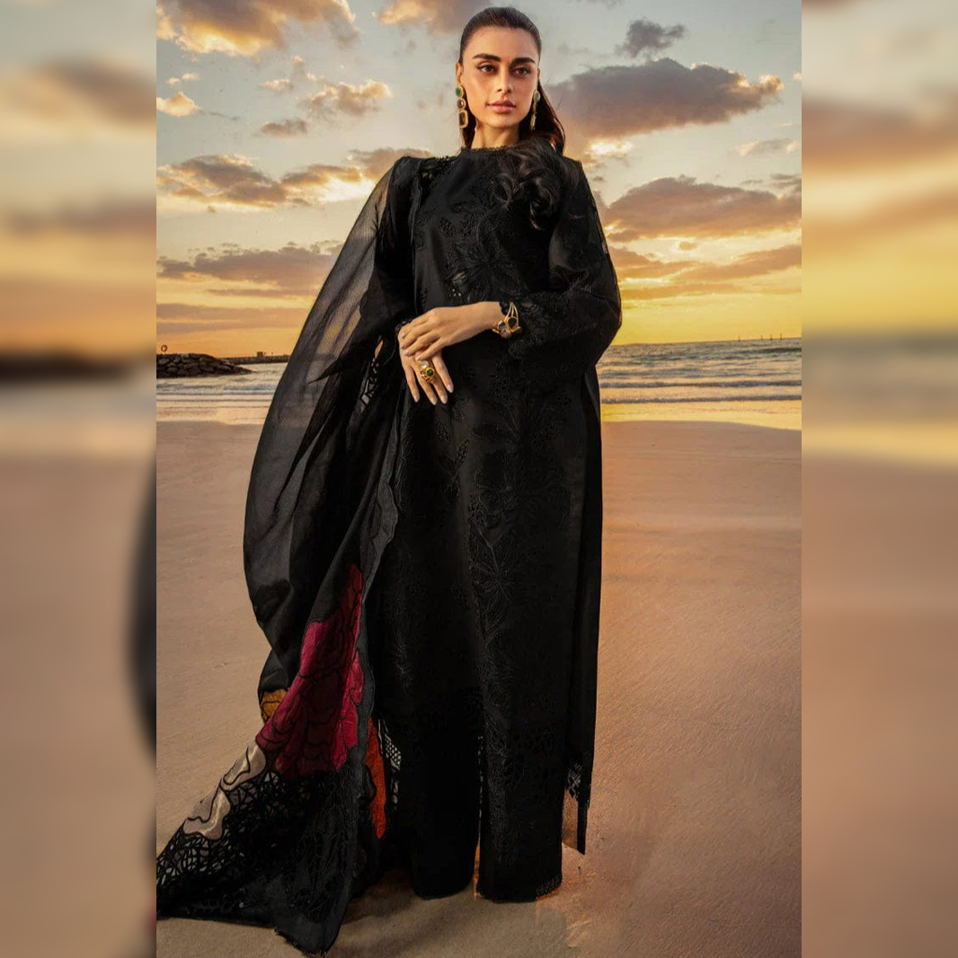 SR-KH2640 Lawn Unstitched Embroidered 3pc Suit With Organza Embroidered Dupatta