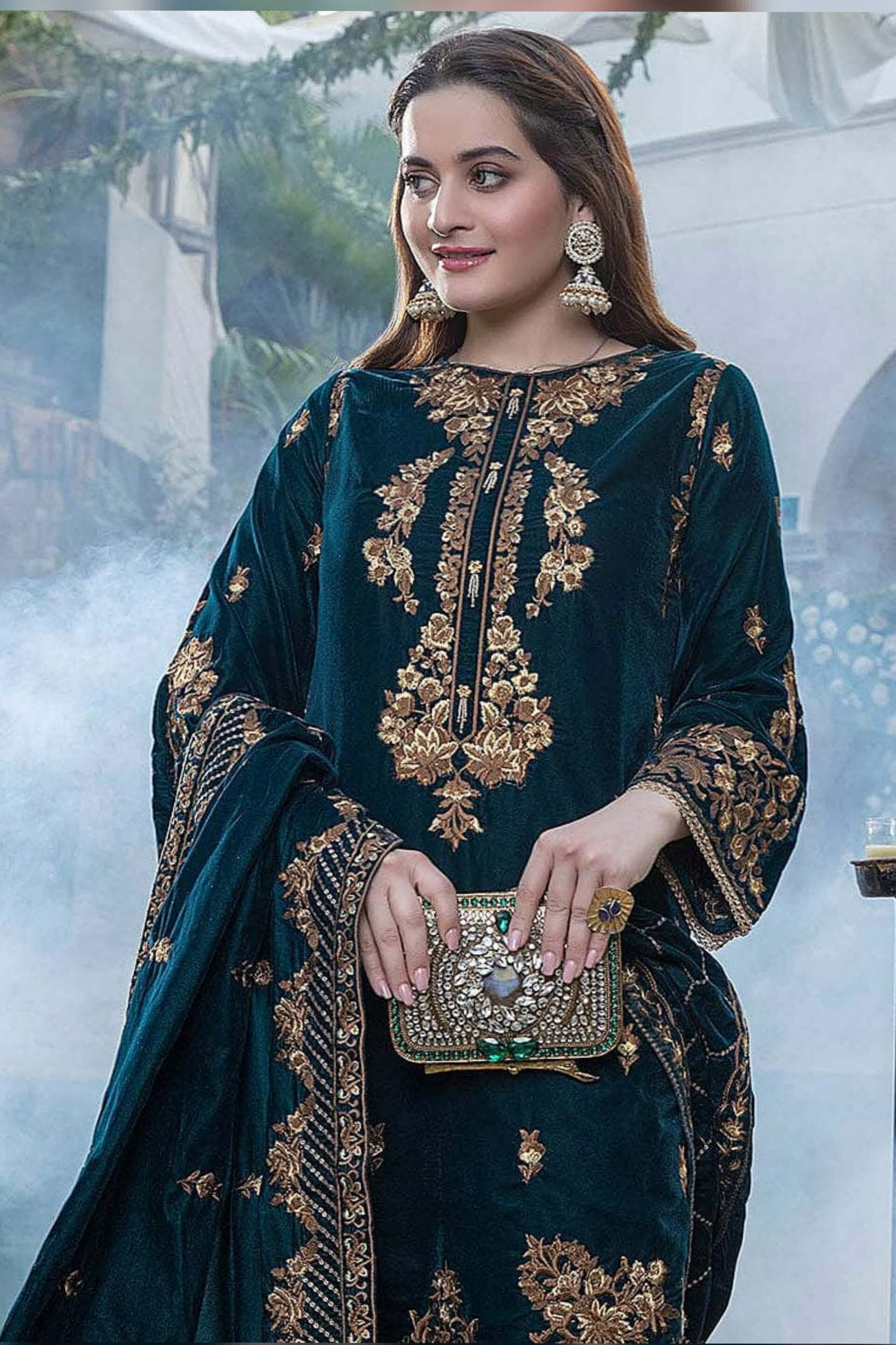 SR-1060 Sequence Embroidered Micro 9000 Gram Velvet 3Pc With Velvet Embroidered Shawl