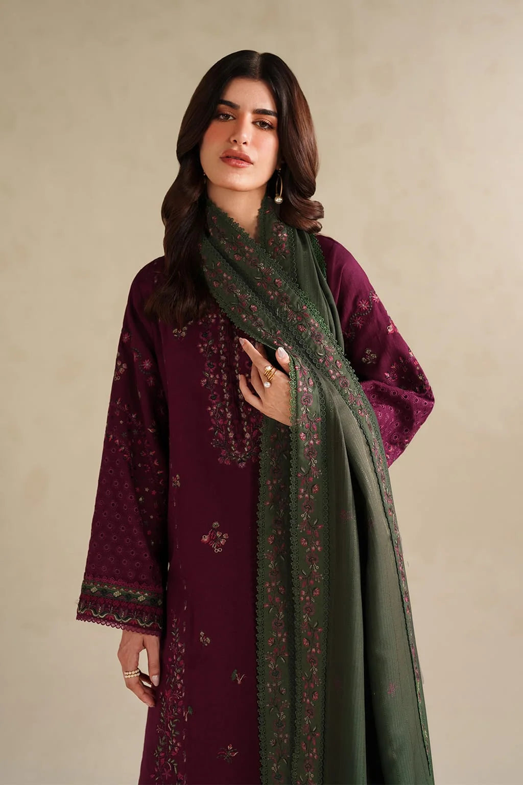 LF-IZ2705 Unstitched Fully Embroidered Dhanak Suit Embroidered Dhanak Shawl