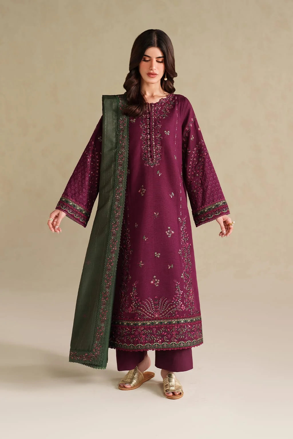 LF-IZ2705 Unstitched Fully Embroidered Dhanak Suit Embroidered Dhanak Shawl