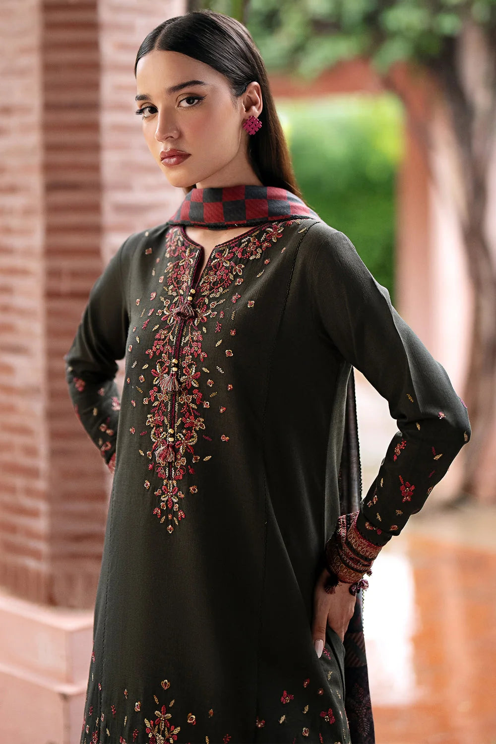 LF-JZ3035 Dhanak Unstitched Embroidered 3pc Suit With Diamond Wool Digital Printed Shawl