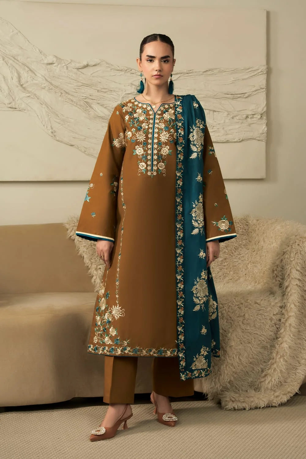 LF-RB250 Highly Recommended (8.2 meters) Unstitched Fully Embroidered Dhanak Suit With 4 Sided Embroidered Dhanak Shawl