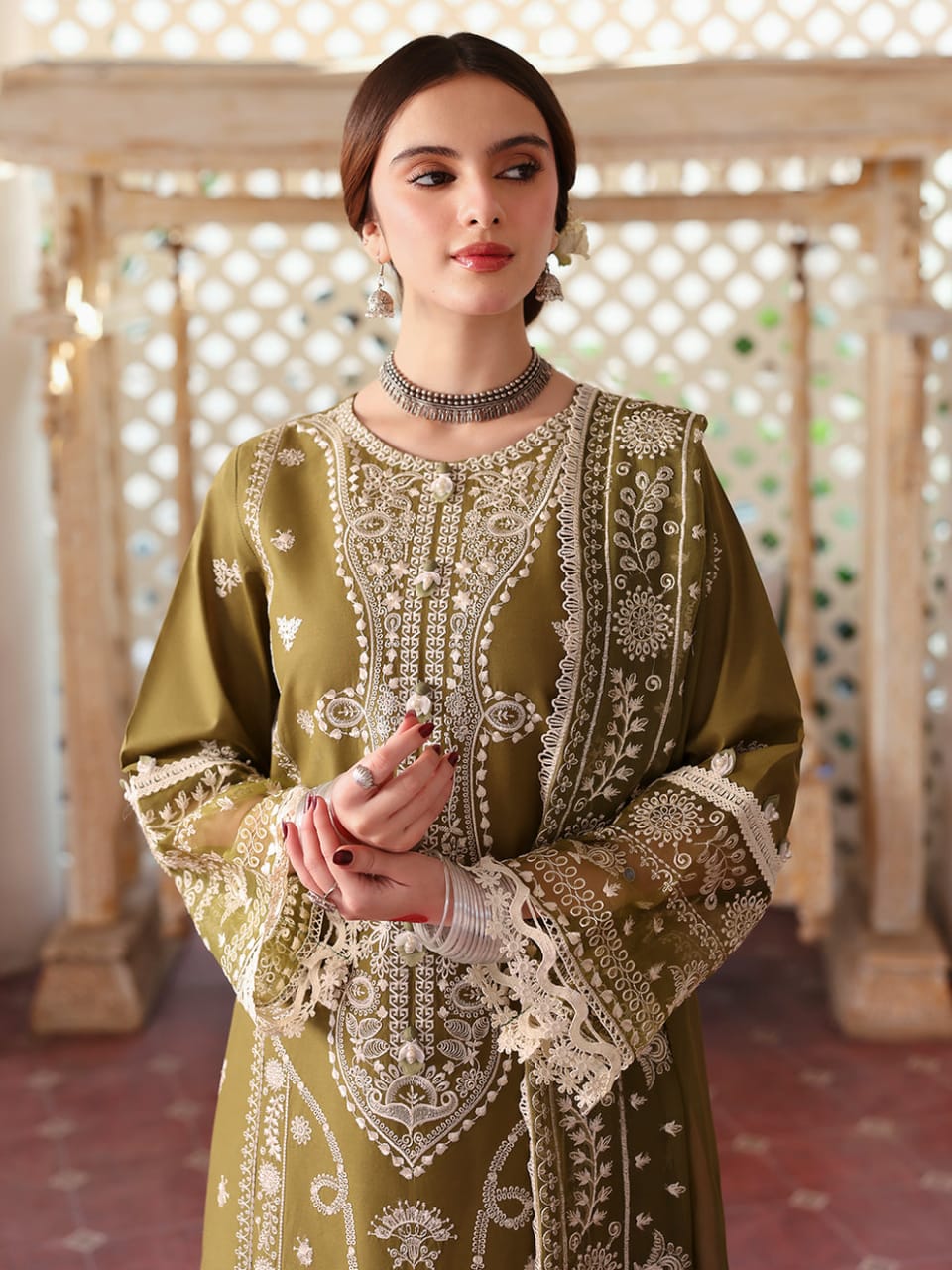 SR-MR590 Unstitched Heavy Embroidered Dhanak Suit With Embroidered Dhanak Shawl