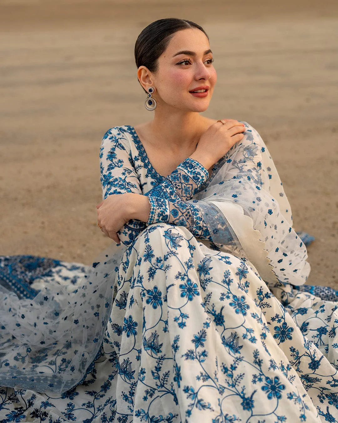 Highly Recommended LF-FS1000 Lawn Unstitched Frock Fully Embroidered 3pc Suit With Organza Embroidered Dupatta