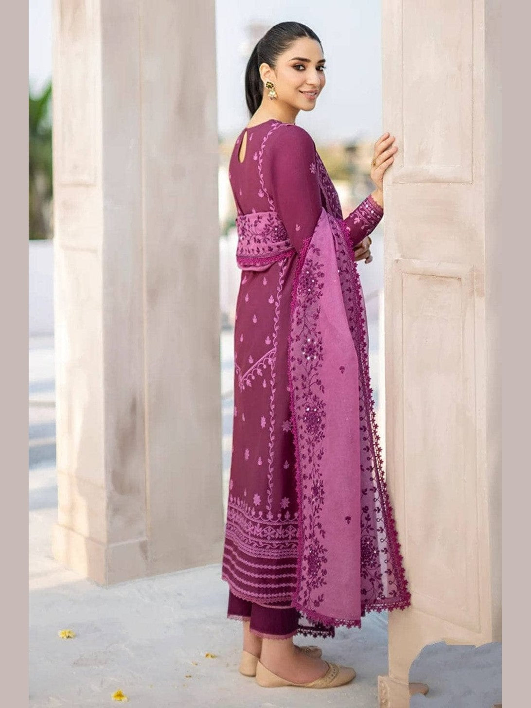 SR-CS84 Lawn Unstitched Embroidered 3pc Suit With Organza Embroidered Dupatta