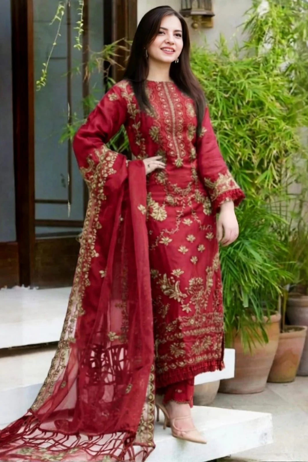 LF-1101 Un-Stitched Lawn Embroidered 3pc With Organza Embroidered Dupatta