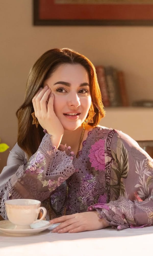 LF-JD2680 Lawn Unstitched Embroidered 3pc Suit With Lawn Digital Printed Dupatta