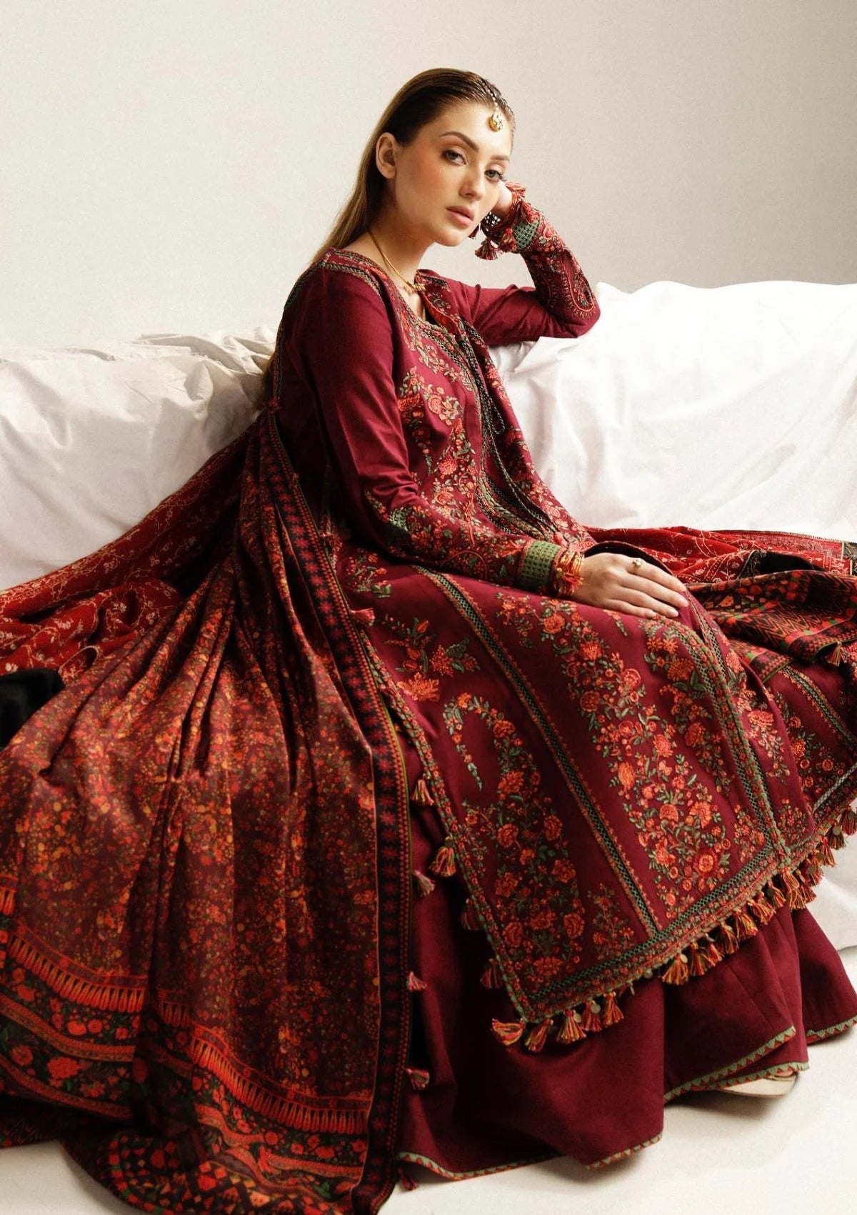 SR-730 Dhanak Embroidered Suit With Digital Printed Wool Shawl
