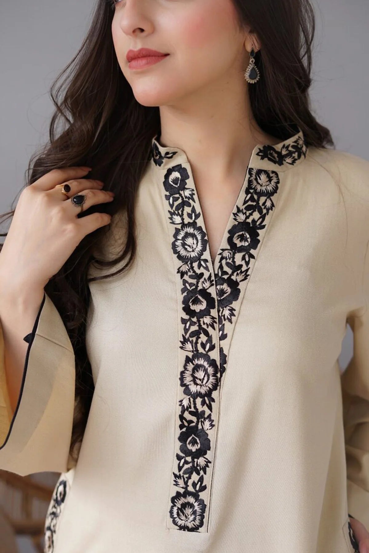 SR-AS05 Unstitched Fully Embroided Dhanak Suit With Dhanak Dupatta