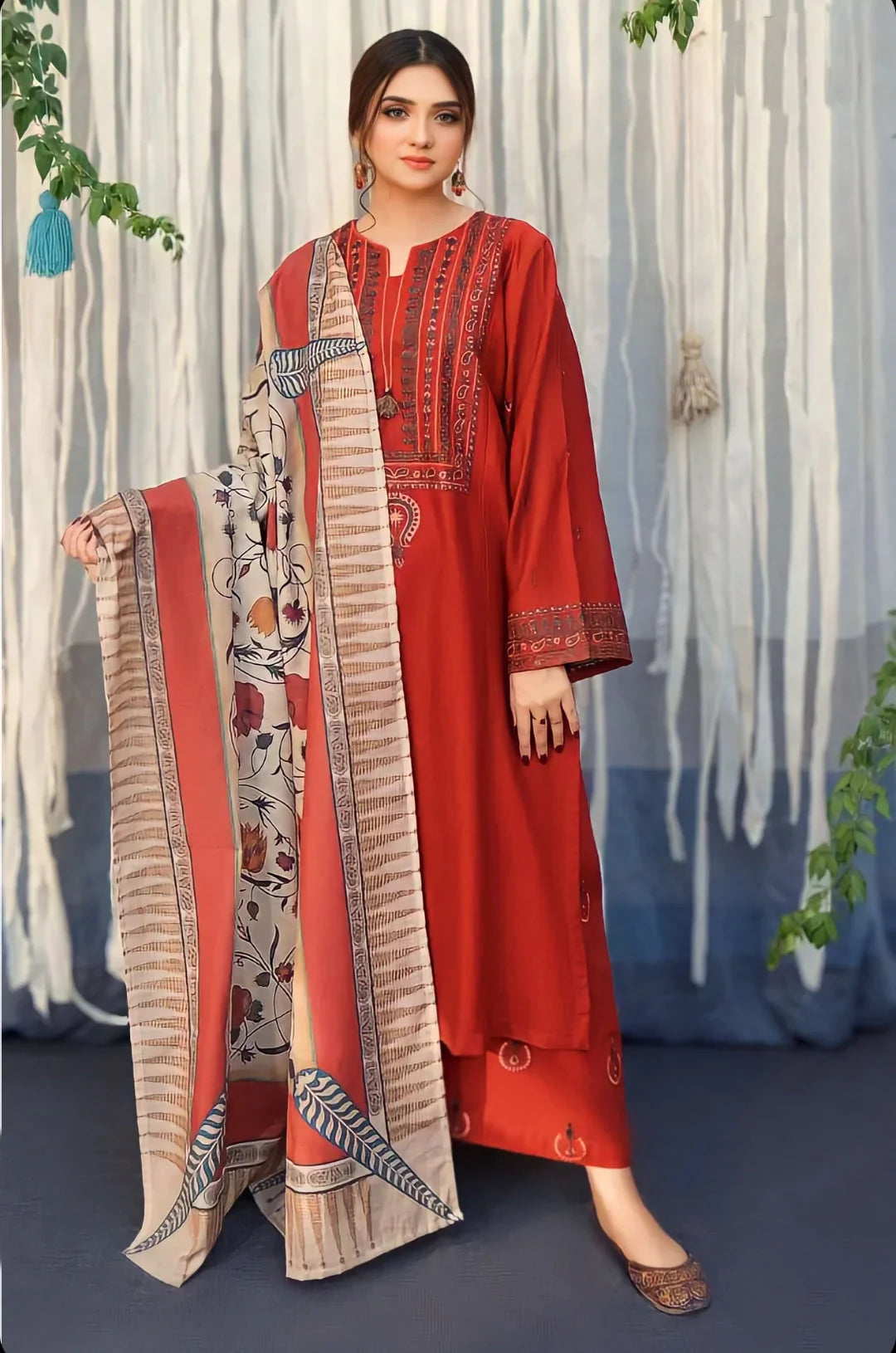 SR-845 Dhanak Embroidered Suit With Digital Printed Wool Shawl