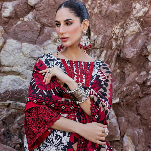 SR-MB34 Khaddar 3pc Digital Printed Suit With Digital Printed Khaddar Dupatta & Embroidered Patches