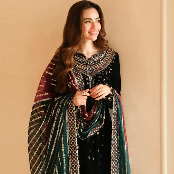 SR-996 Embroidered 9000 Micro Velvet 3Pc With Embroidered Chiffon Dupatta
